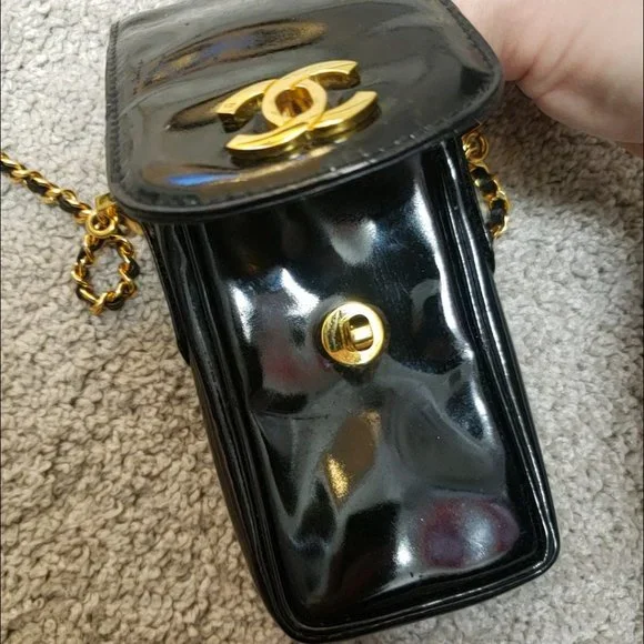 Chanel Phone Holder Crossbody Bag Purse Vintage Patent Leather - Picture 7 of 17